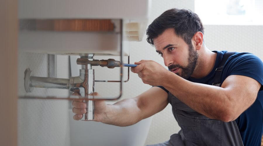 Sink pipe leak repair in Munfordville, KY